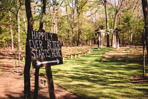 Image of outside for ceremony - Whispering Oaks Wedding Venue - Venue